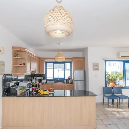 Saint Nikolas Protaras